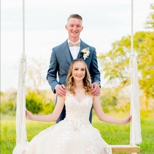 Meet your Posher, Ashley